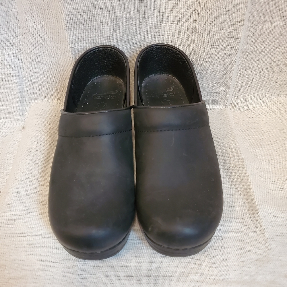 Dansko clogs 38